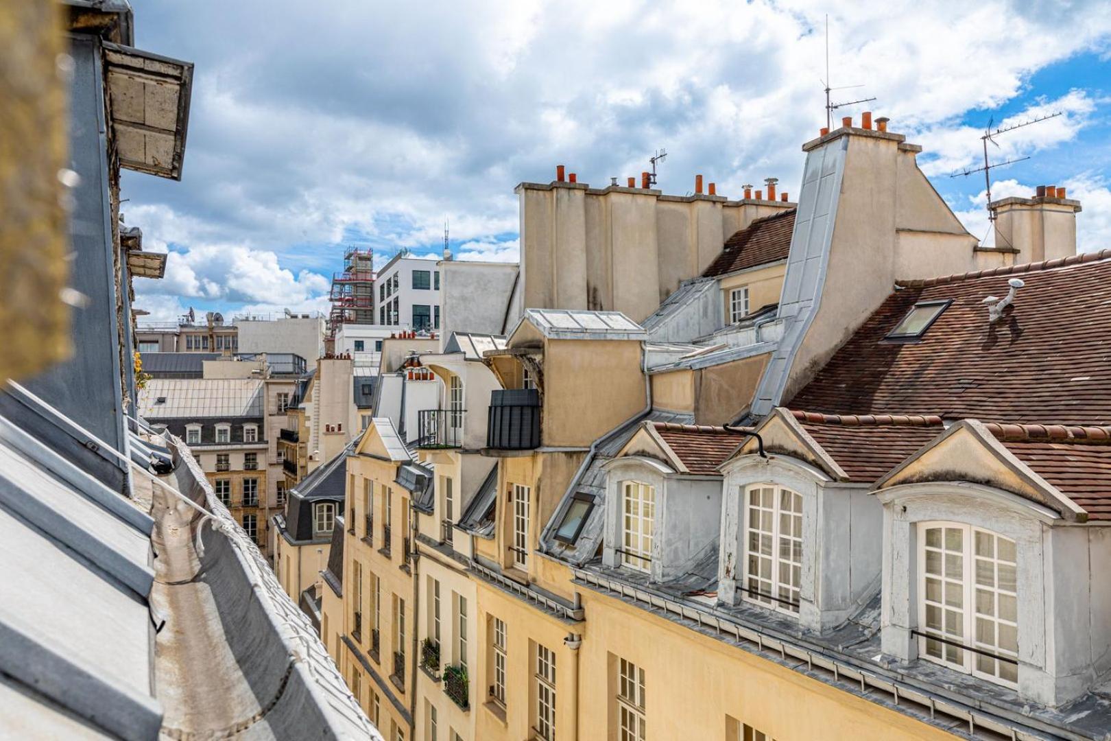 Guestready - Top-floor With Roof Views Apartment Paris