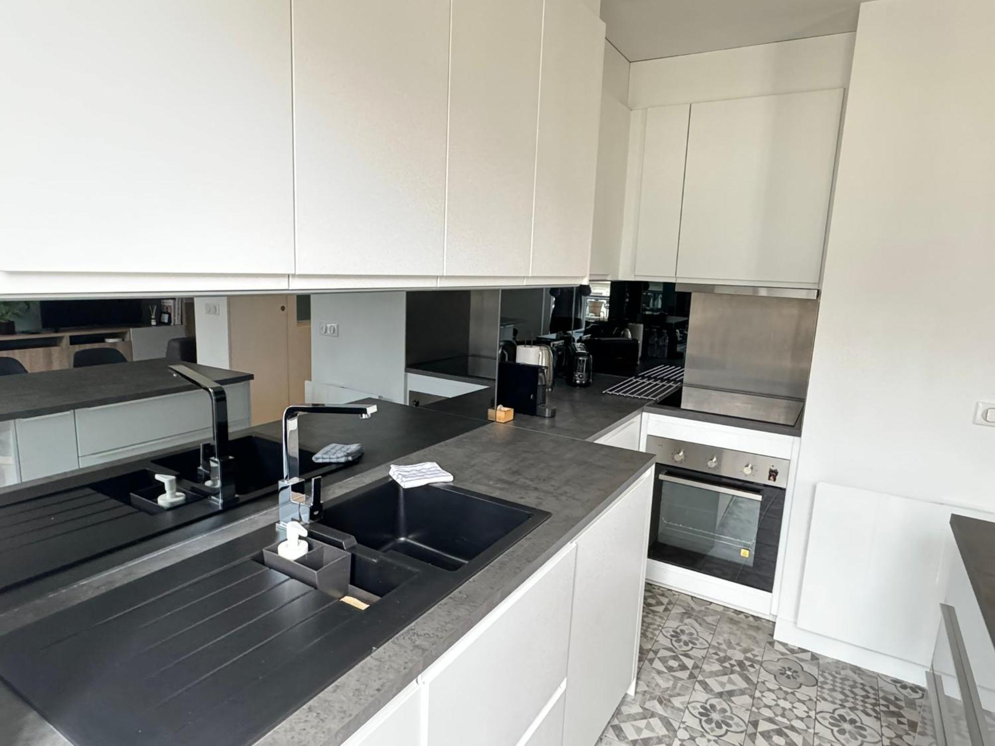 1 Bedroom With Ac Paris