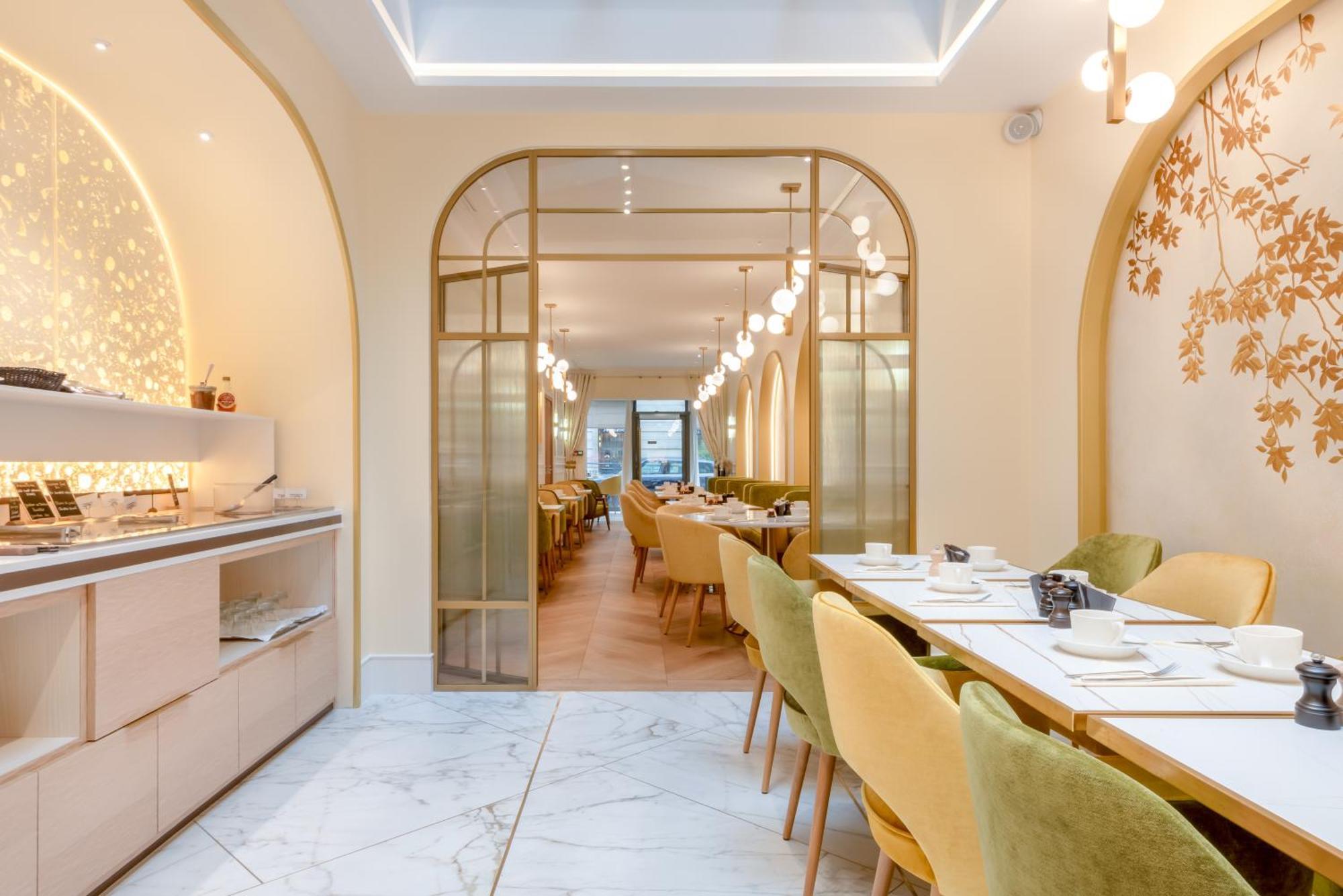 Claridge Hotel