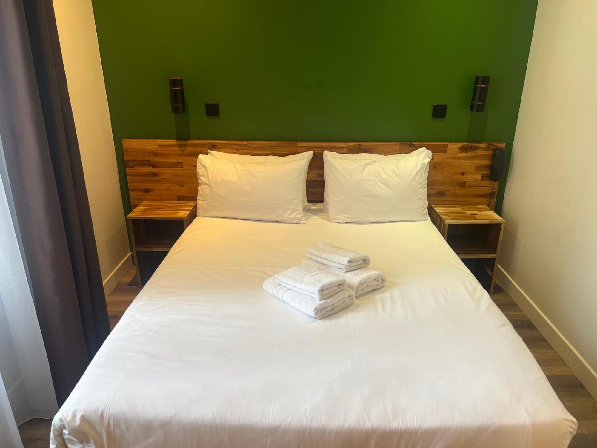 De La Perdrix Rouge Hotel Parigi