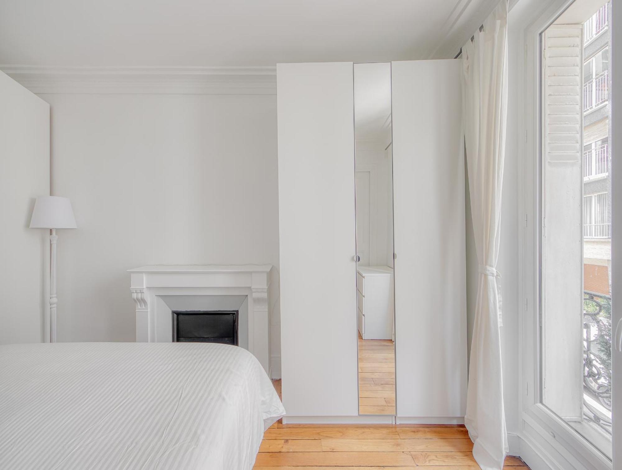 Appartamento Eiffel Tower 10 Minutes 1br Renovated *