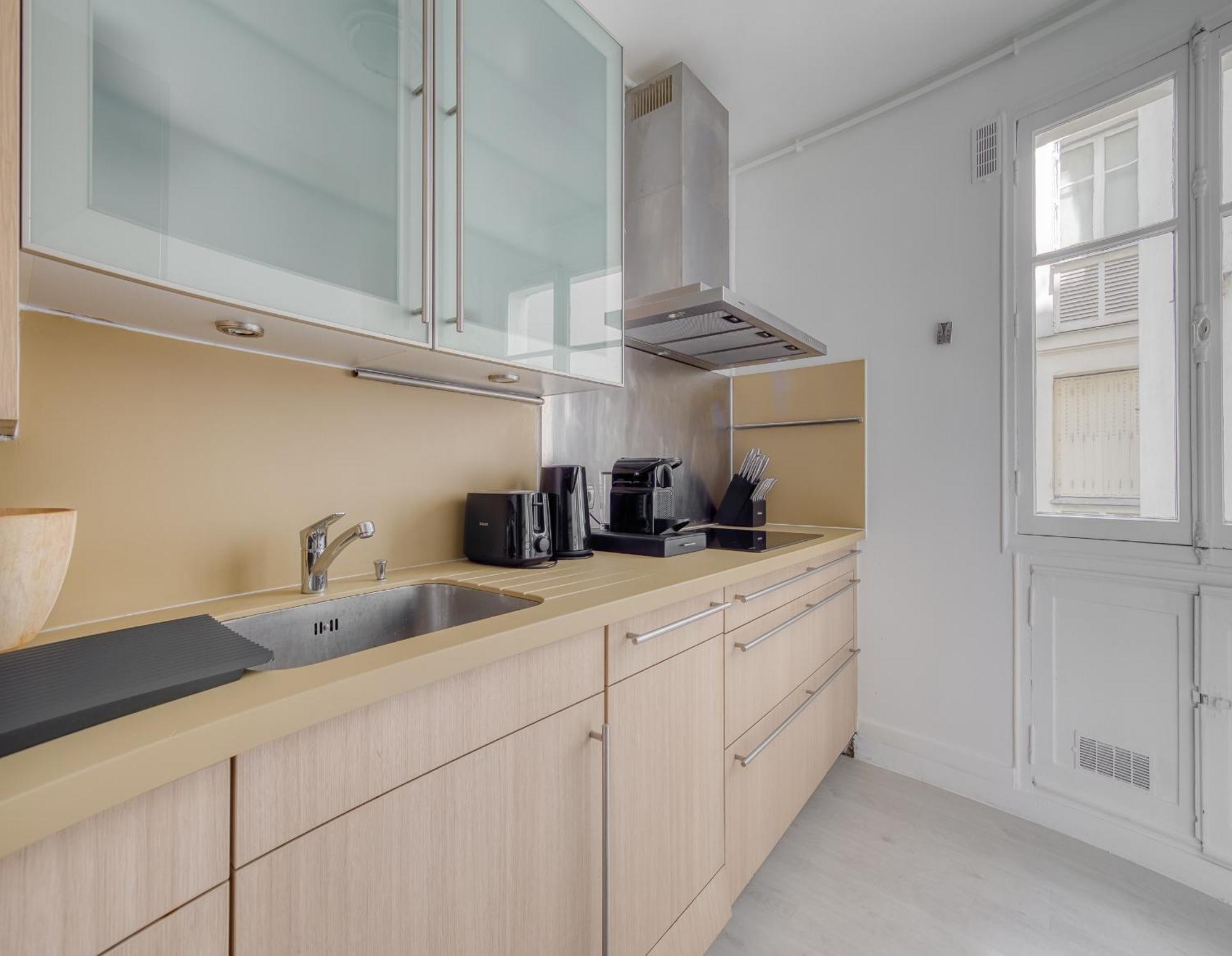 Eiffel Tower 10 Minutes 1br Renovated Appartamento *