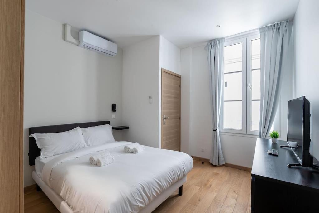 New Two Bedroom Two Bathroom Apartment Paris 15 Near Eiffel With Air Conditioning * Parigi