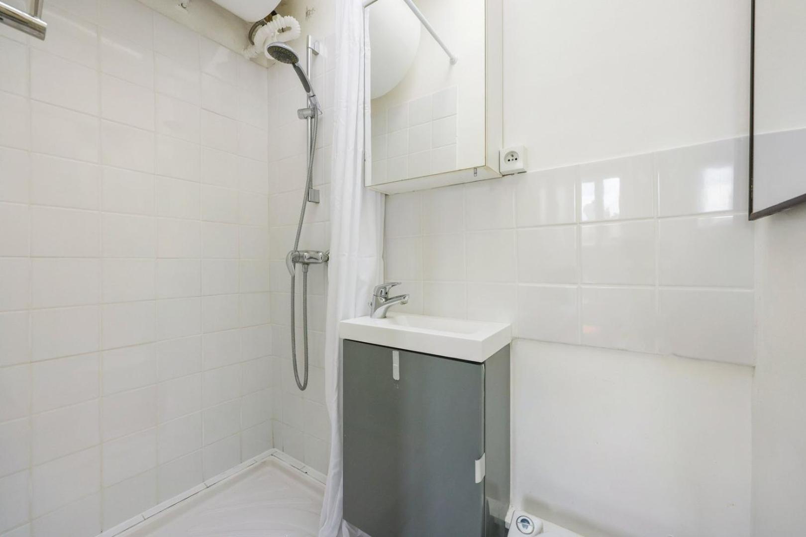 Apartment Marais Rosiers Paris