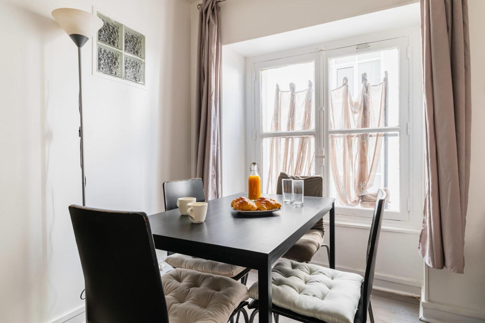 Grand Studio Fonctionnel Republique - 10 Appartamento *