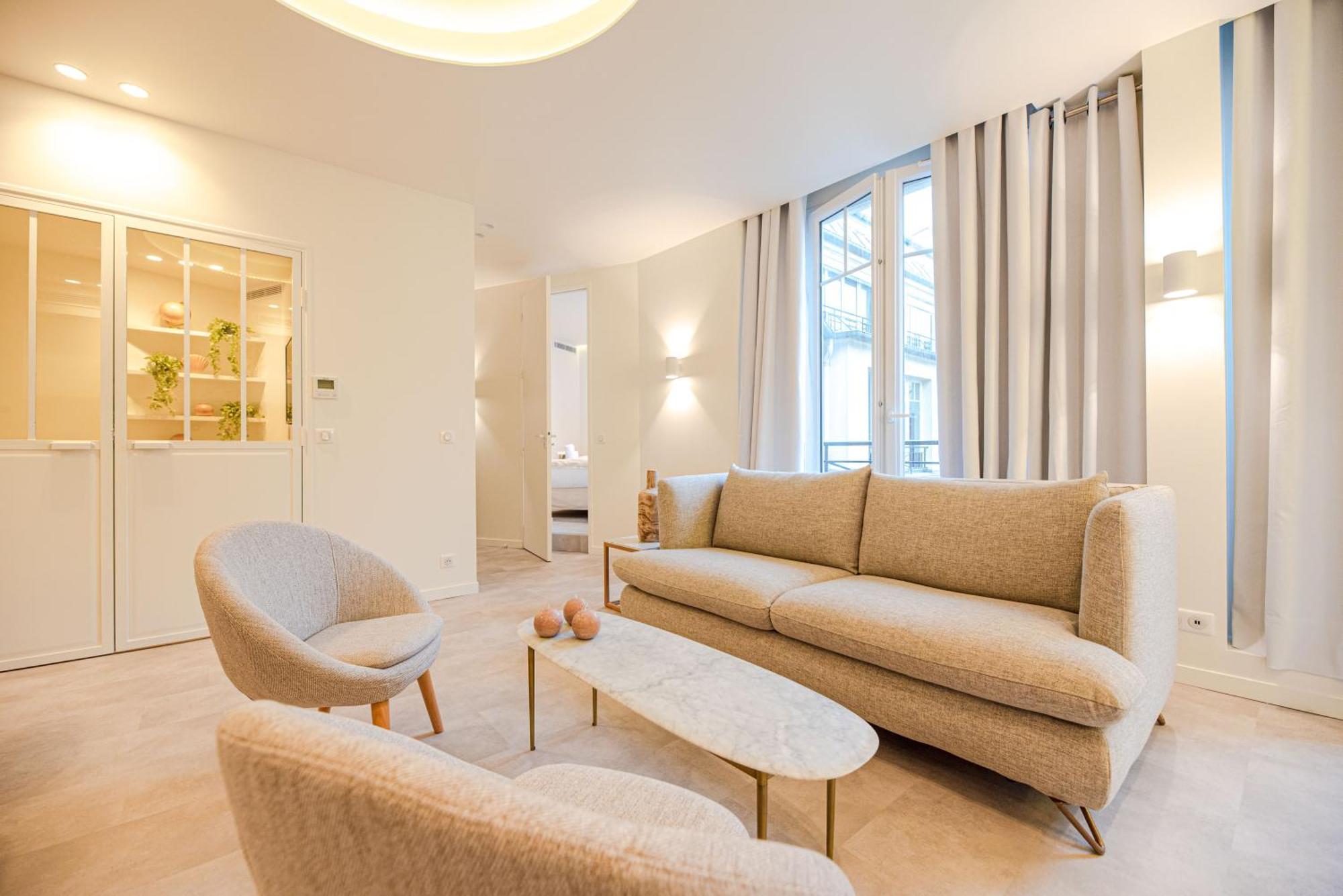 Cia - 2br Madeleine Champs Elysees *