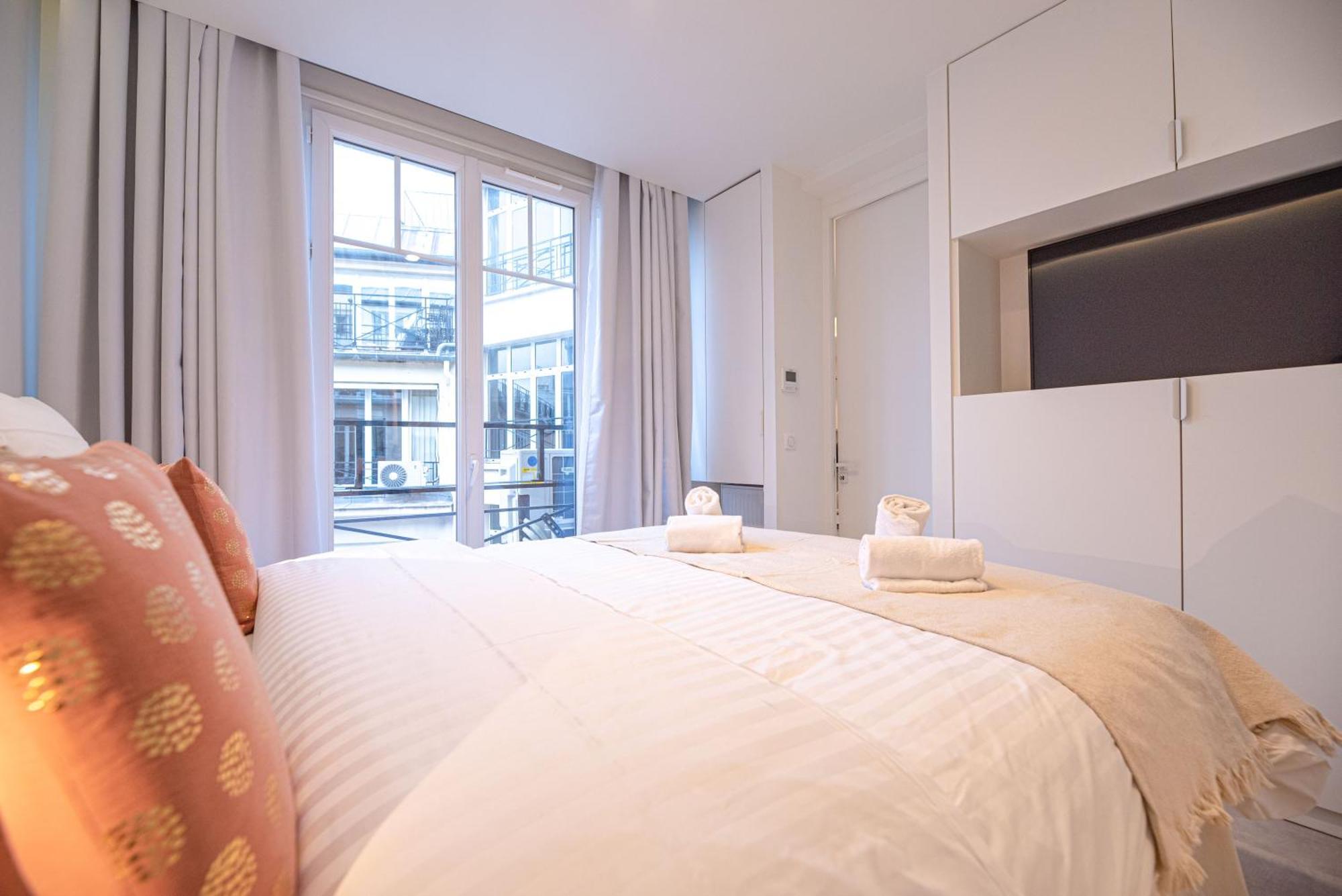 Cia - 2br Madeleine Champs Elysees * Parigi
