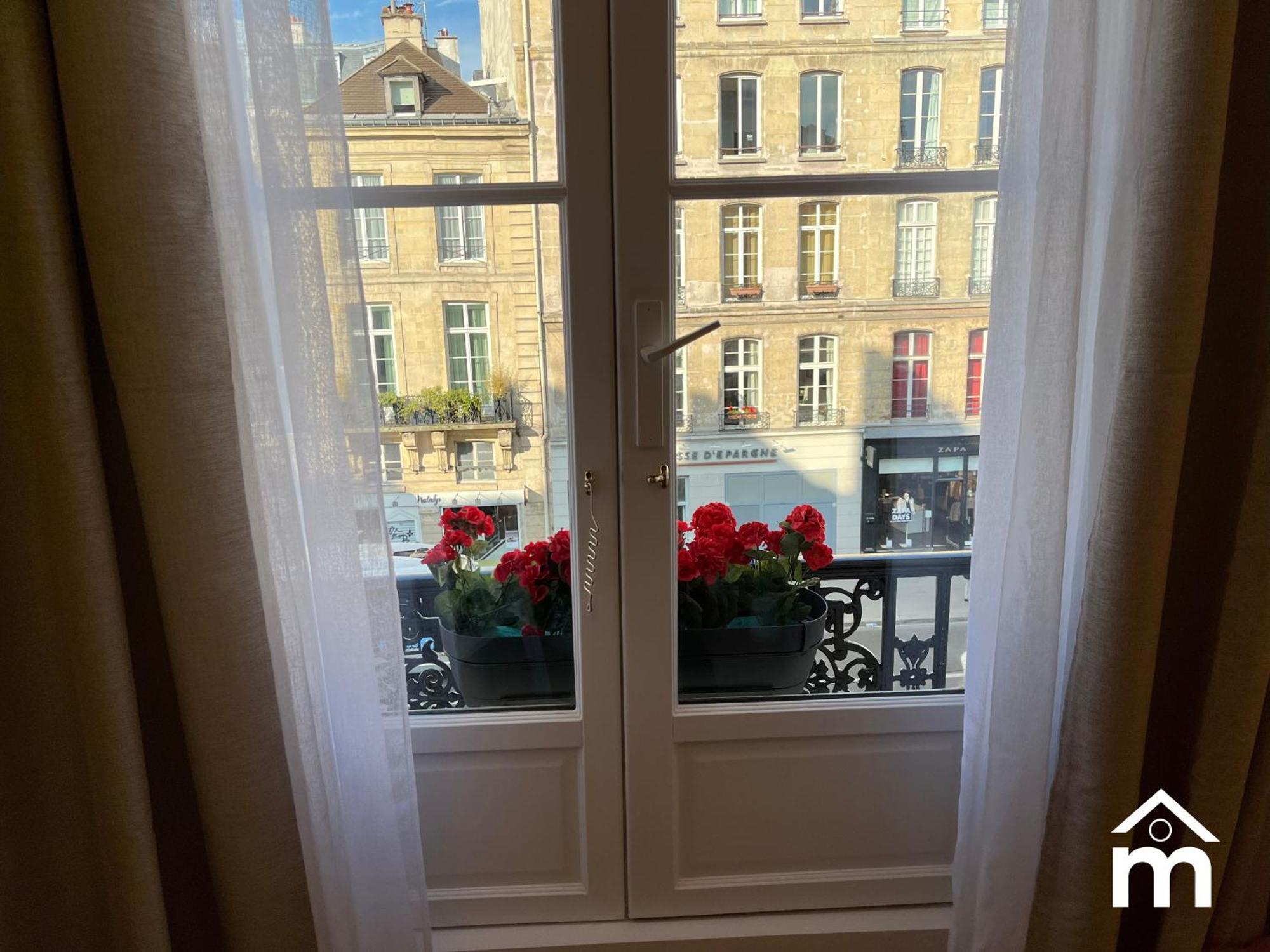 Appartamento Marais Saint Paul By Edelsam Parigi