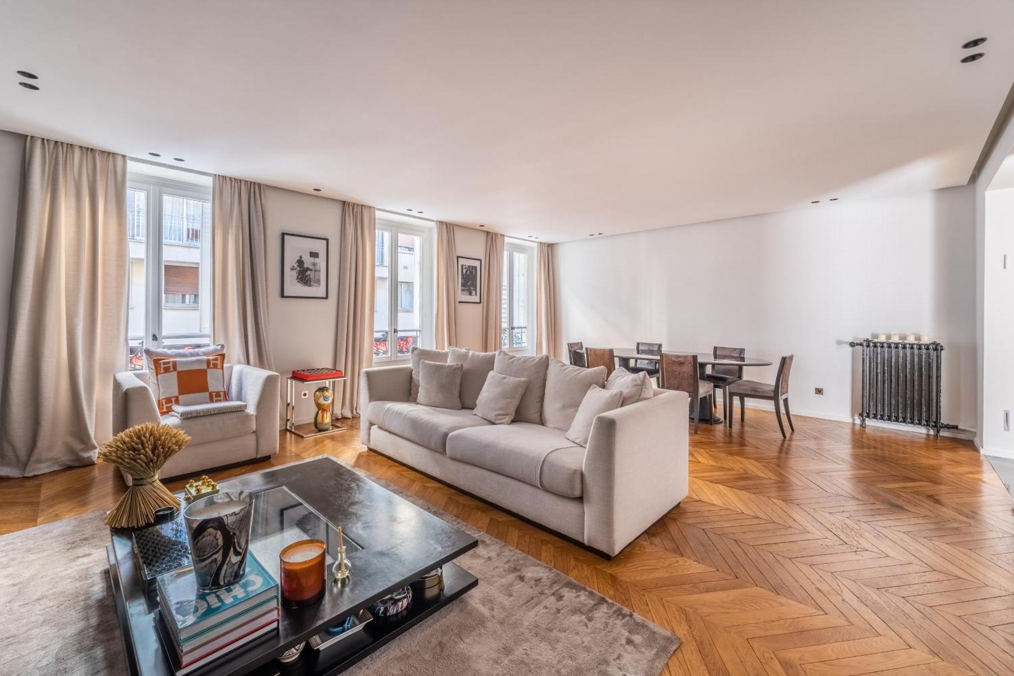 Apartment Amazing 2bdr/6pax Next To Champs Elysees *