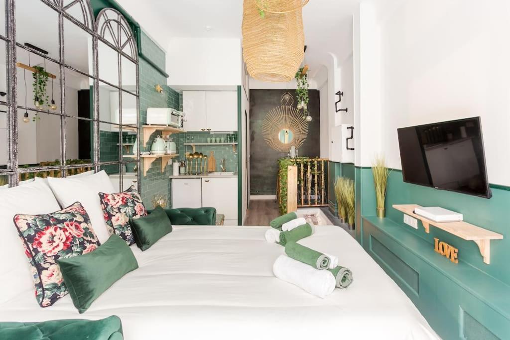 Appartamento P2- Perfect Escape For 4 Near Montmartre Parigi