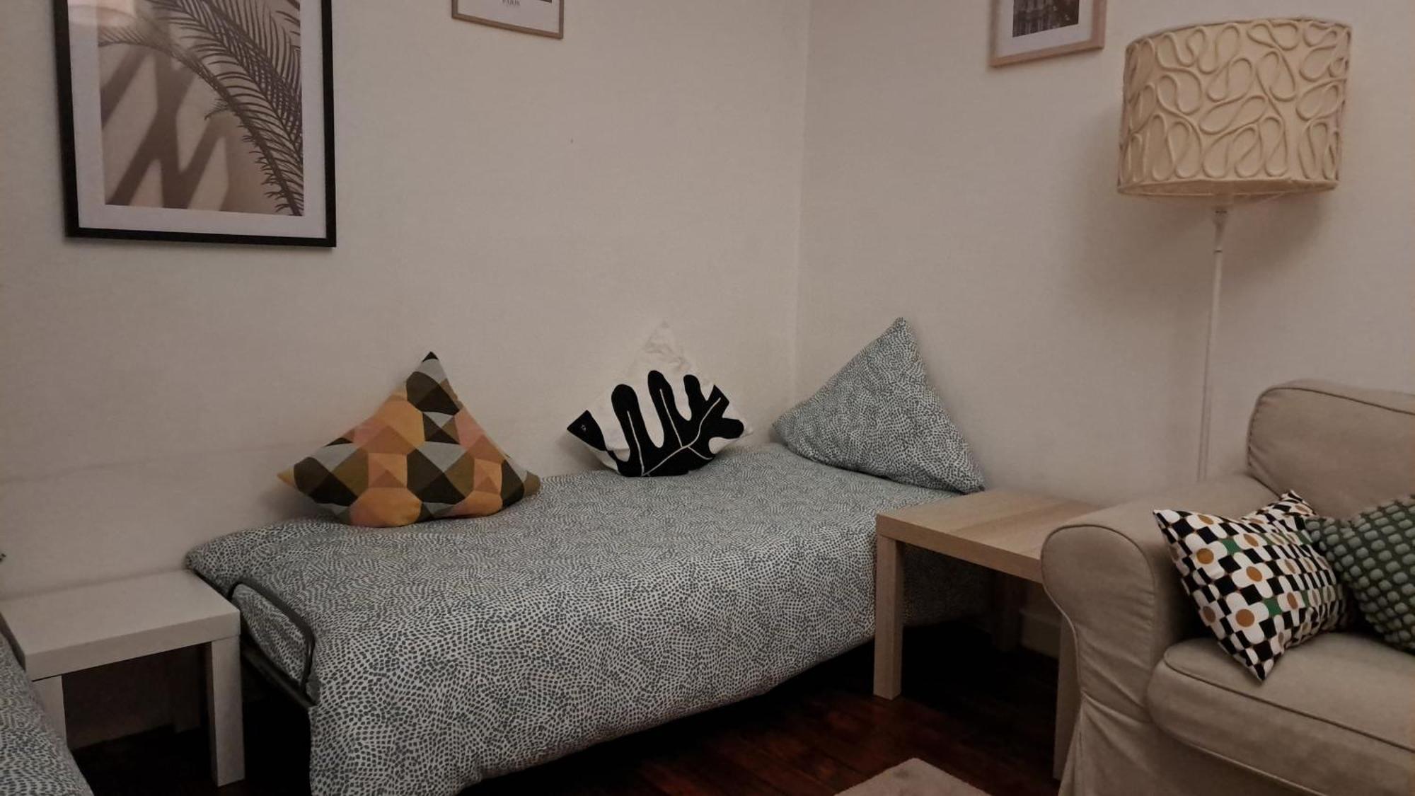 Apartment 5 Personnes People Max Paris