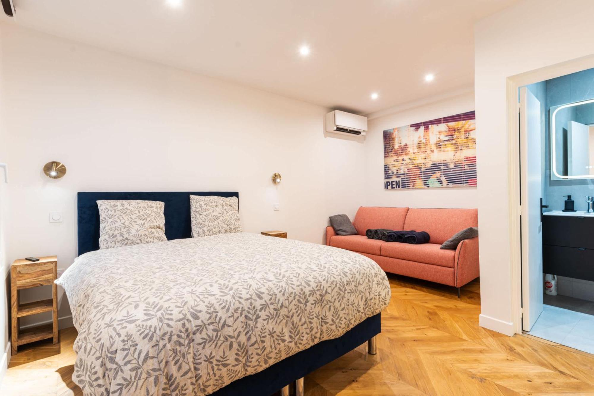 Town House Nation, Bastille, Ac By Lcc Agency Parigi
