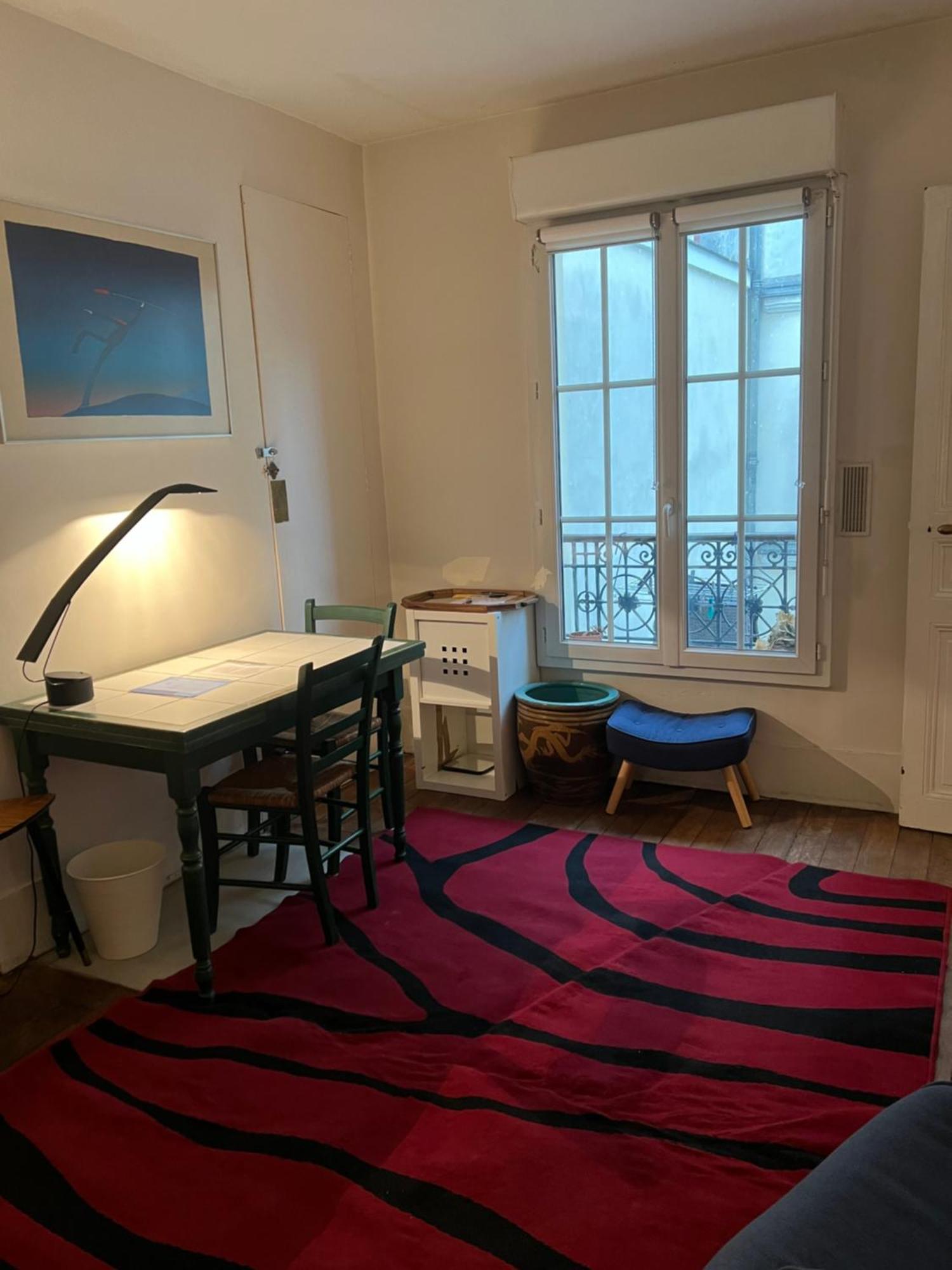 Montmartre Joli 2 Pieces Au Pied Du Sacre Coeur Apartment