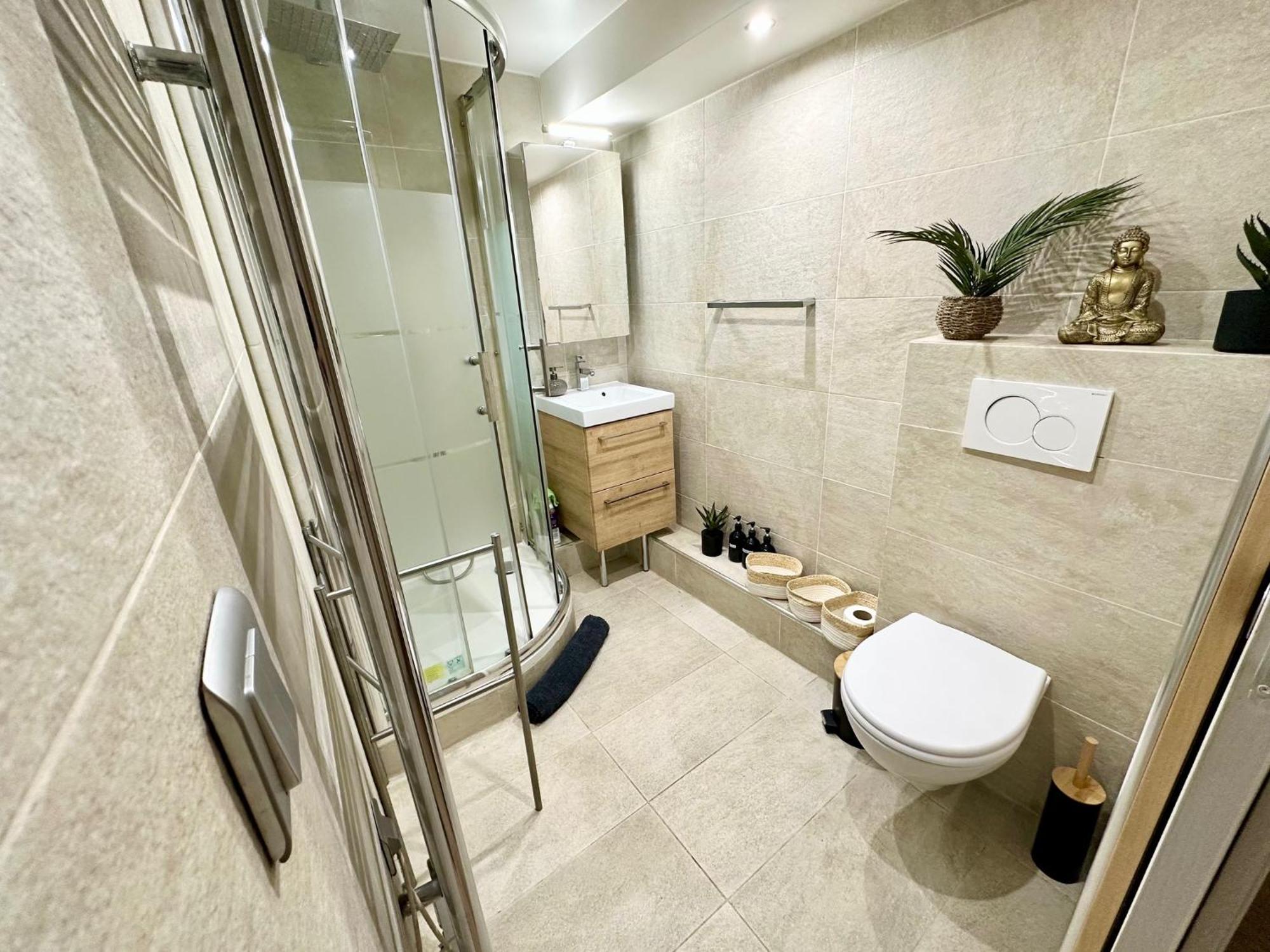 Apartment Magnifique 5 Pieces *