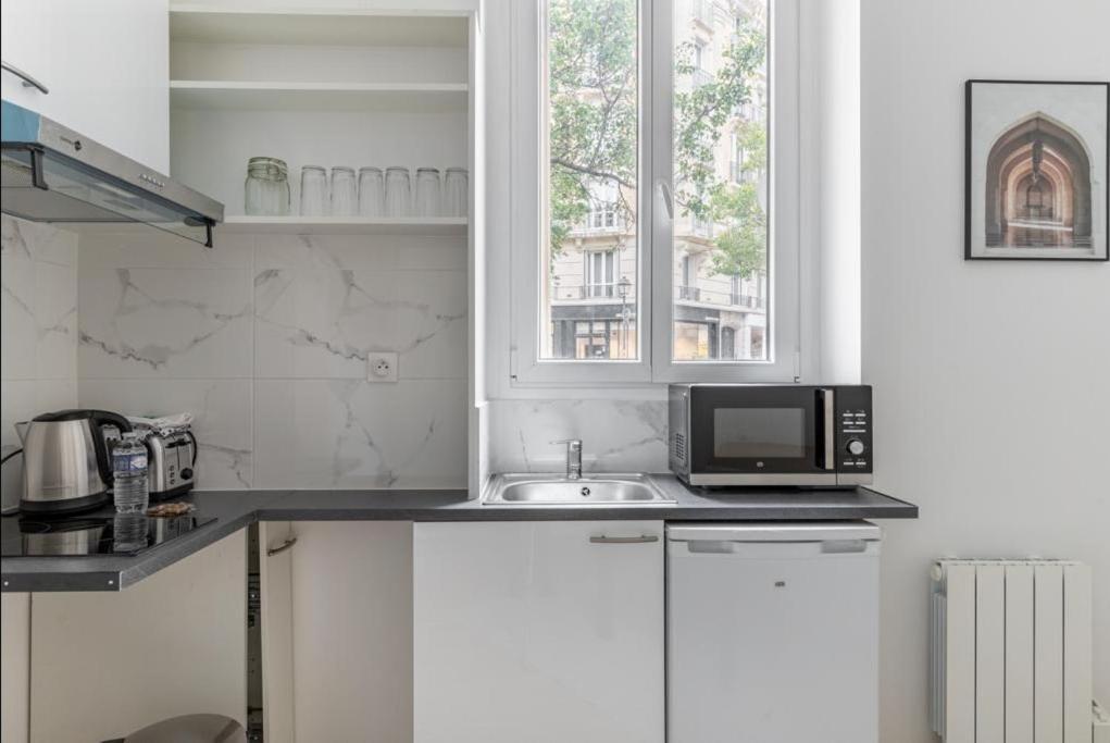 Montbrun Alesia Ii Cosy 2p Appartamento Parigi