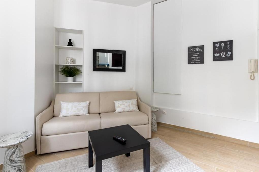 Montbrun Alesia Ii Cosy 2p Parigi