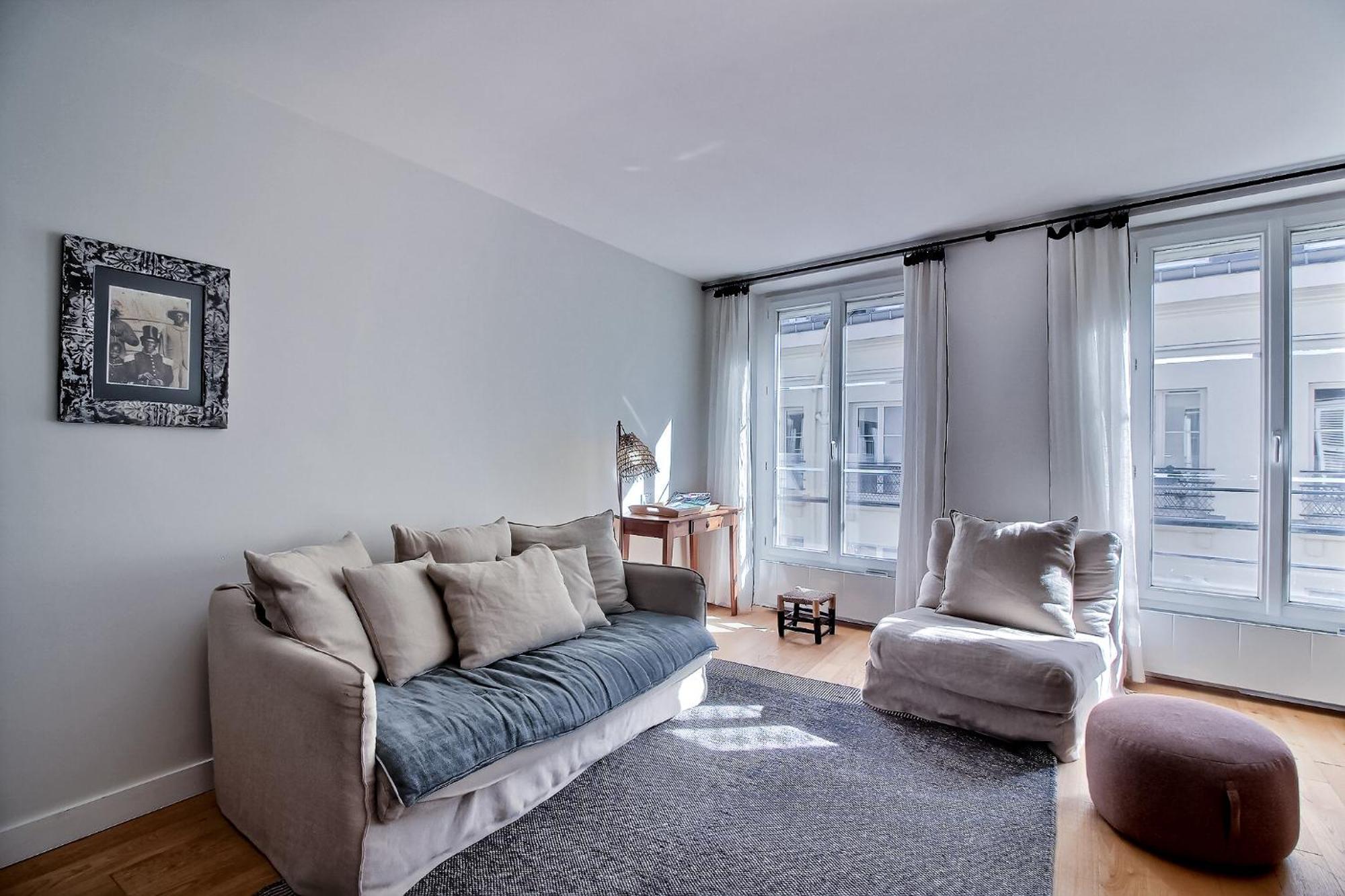 Parisian L Montorgueil Apartment