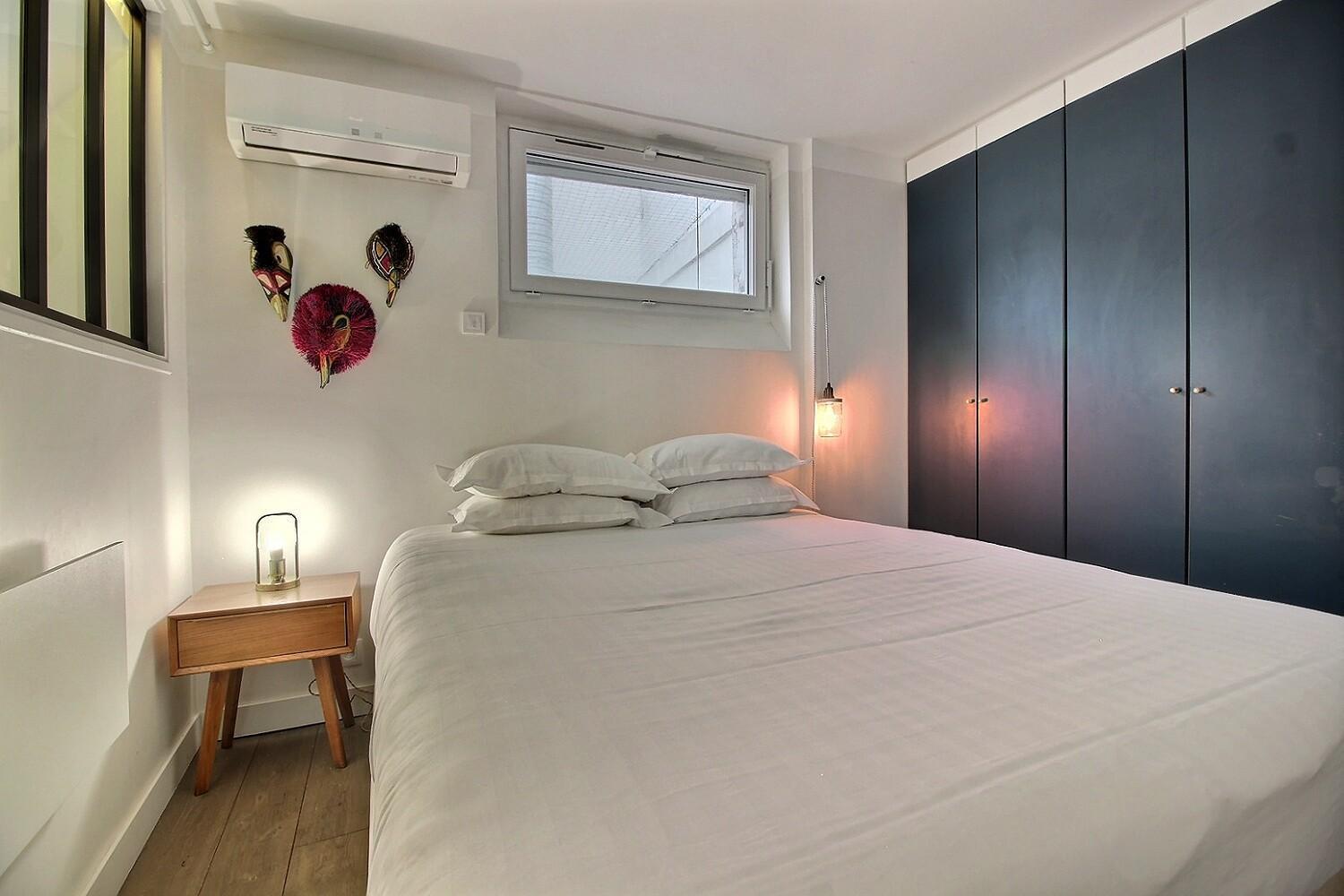 Parisian L Montorgueil Apartment *