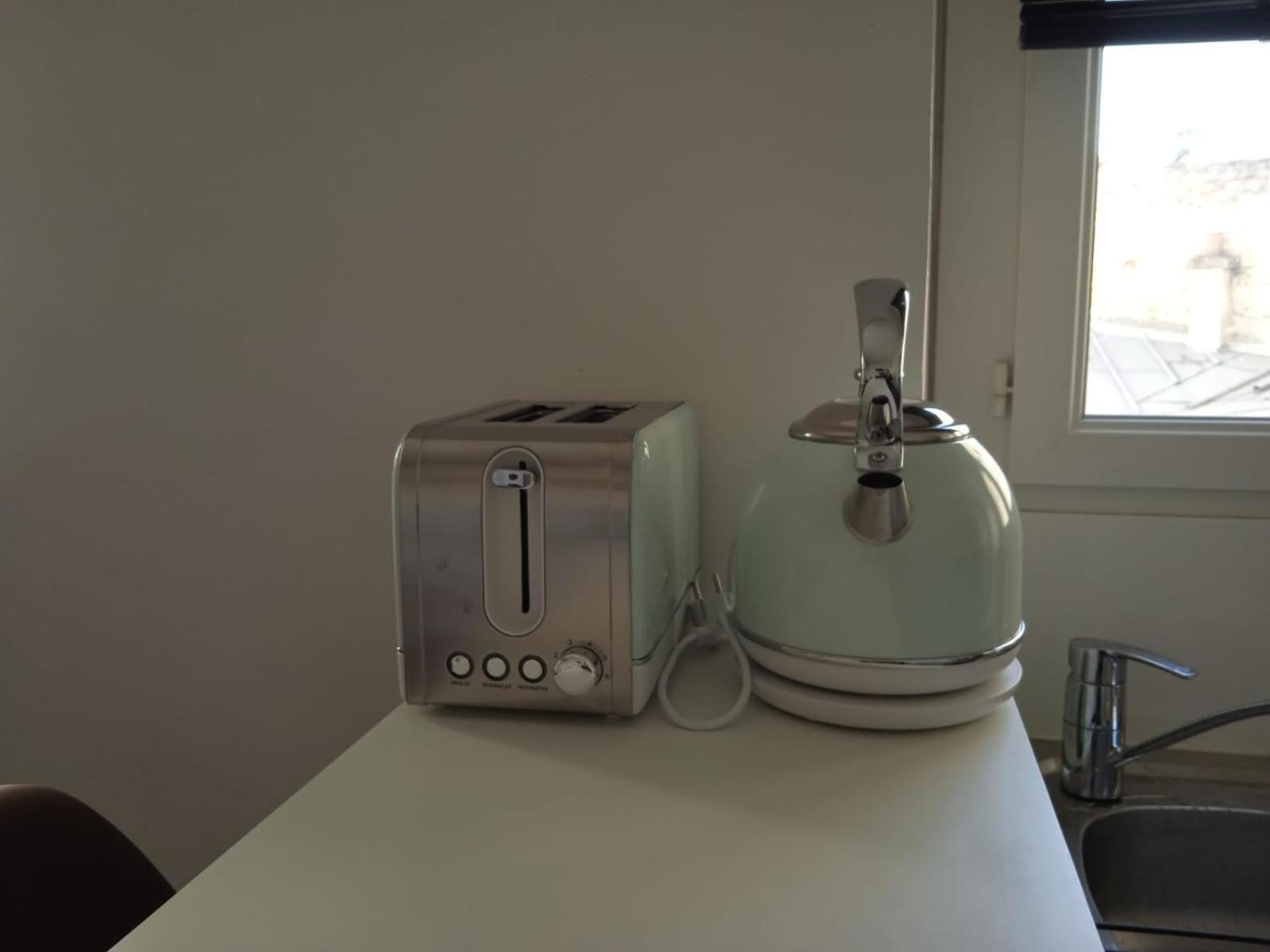 Gare Montparnasse,gorgeous1 Bedroom,close To Eiffel Tour,center , Stuning Place Apartment