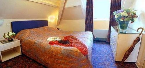 Hotel Lyric Opera