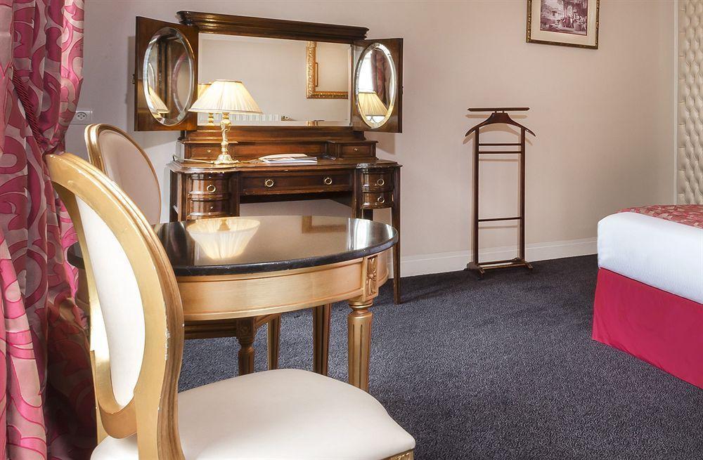 Hotel Claridge Parigi