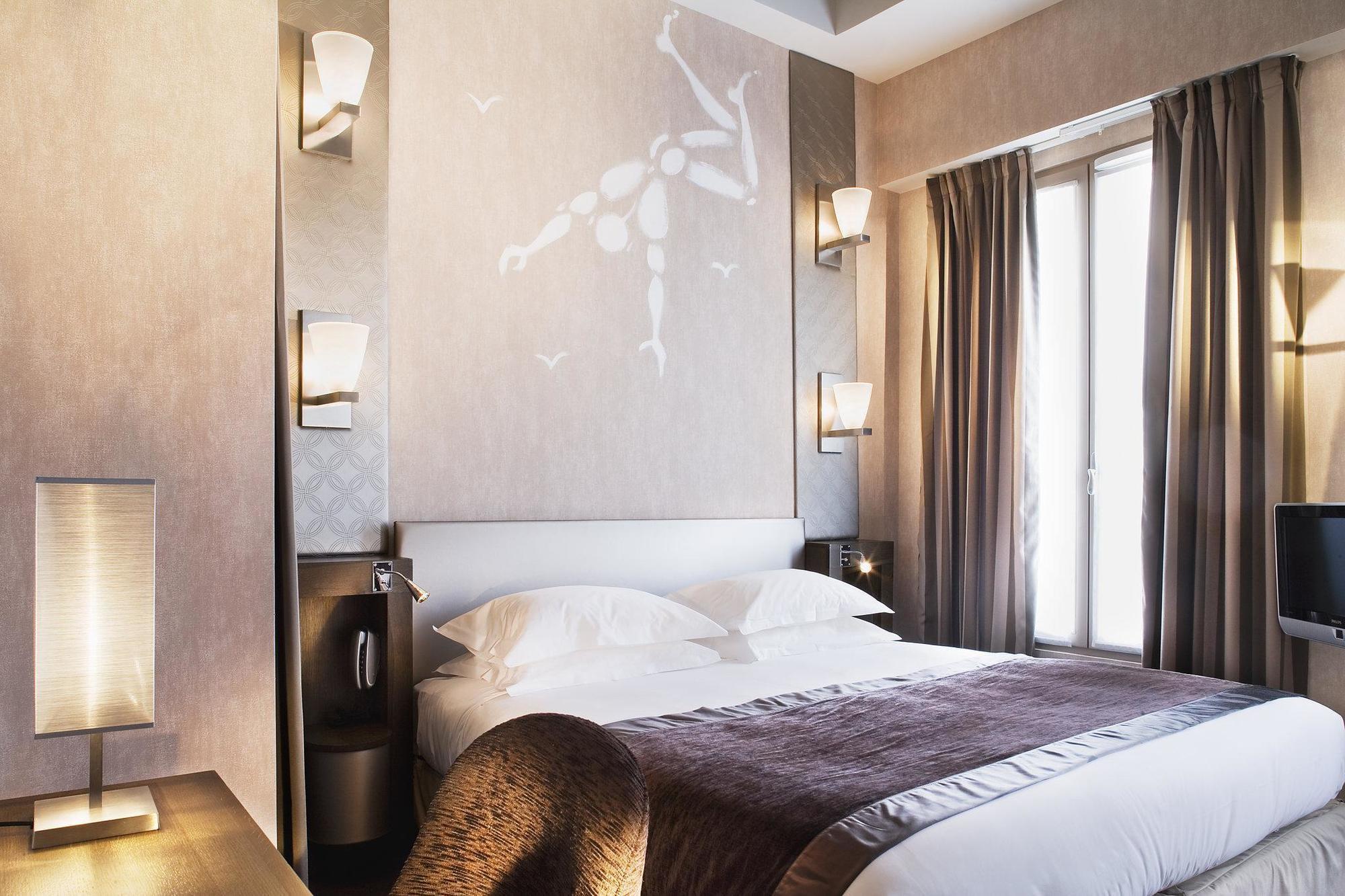 Hotel Des Academies Et Des Arts 4*