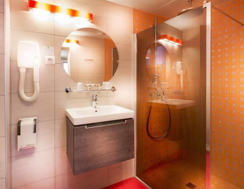 Du Parc Montparnasse Hotel