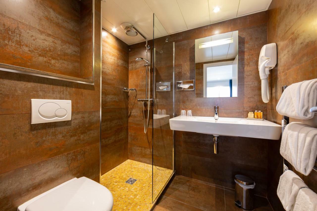 Hotel 15 Montparnasse 4*