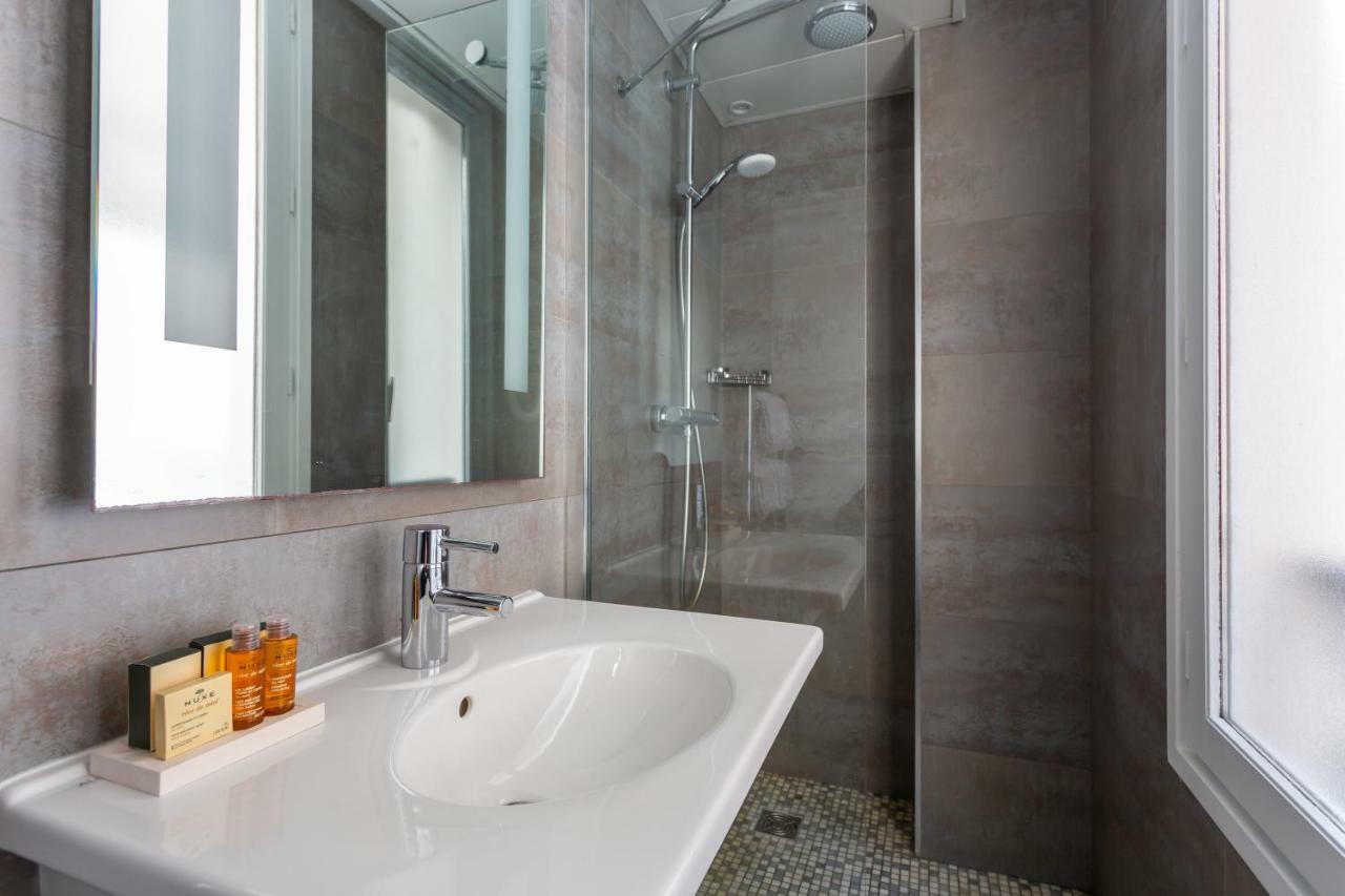 15 Montparnasse Hotel 4*