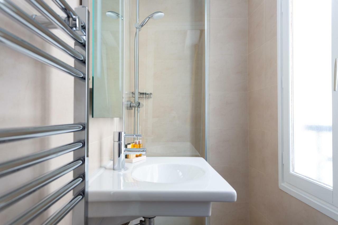 15 Montparnasse Hotel 4*