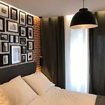 Appartement Hainaut Paris Xixeme- Tout Equipe!