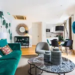 Spacious Apartment - 3Br-6P - Champs Elysees