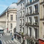 Brand New Apartments Near Louvre And Opera