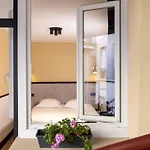 Hotel De L\'Aqueduc