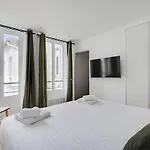 Pick A Flat\'S Apartment On Place Du Tertre