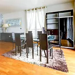 Porte Dauphine Apartment With Terrace Paris 16Th - No Parties