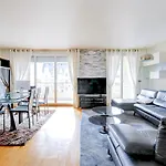Porte Dauphine Apartment With Terrace Paris 16Th - No Parties