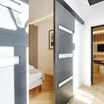 Off Majesti Upper Marais Apartment- Rue Du Faubourg Saint-Martin