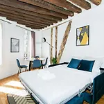 Louvre - Rivoli City Apartment