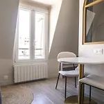Bright 20M Near The Eiffel Tower
