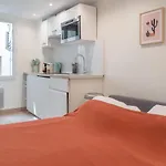 Lavie Maison Parisian Aircon Gem