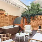Suite Luxueuse Avec Jardin Prive Sauna Et Jacuzzi