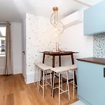 Apartment Center Of Paris Le Marais By Studio Prestige