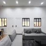 Urban Flat 66 - Pretty 3 Bedroom In Paris