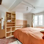 Appartement De Charme Sous Les Toits