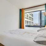 Paris Luxury Apartment 75M2 With Eiffel Tower View, 1 Min Metro, Parking