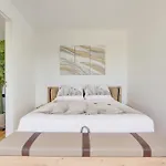 Paris Luxury Apartment 75M2 With Eiffel Tower View, 1 Min Metro, Parking