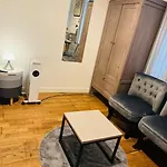 Paris Flat,Place D La Republique