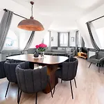 Livinparis - Luxury Ac 2 & 3 Bedrooms Le Louvre