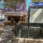 Arc De Triomphe -Marie Antoinette Garden Residence Hotel